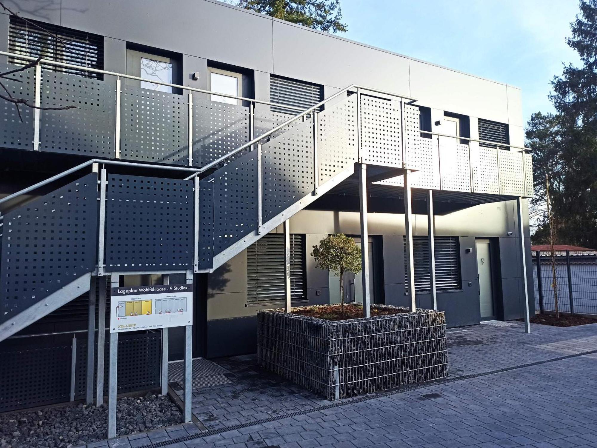 Xzllenz Traum Studio-Apartment, Frei-Parken, U-Bahn, Kueche Nürnberg Kültér fotó