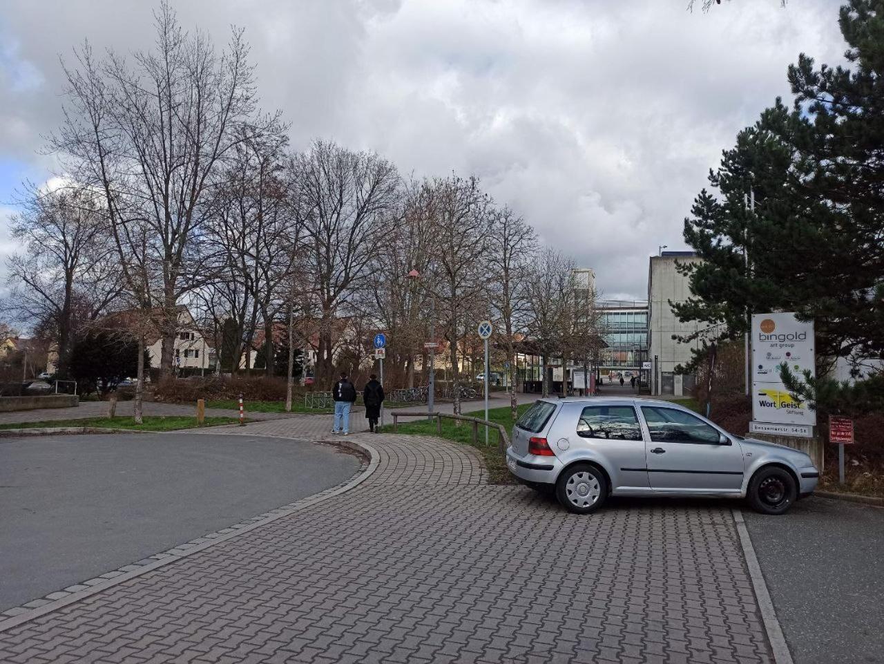 Xzllenz Traum Studio-Apartment, Frei-Parken, U-Bahn, Kueche Nürnberg Kültér fotó